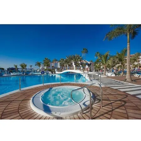 Il Centro Delle Vacanze * Плая-де-лас-Америкас